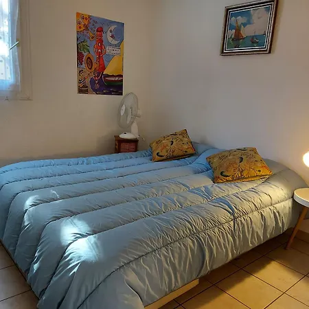 Apartment 3 Pers Avec Terrasse Proche Et Commerces - Fr-1-776-123 *